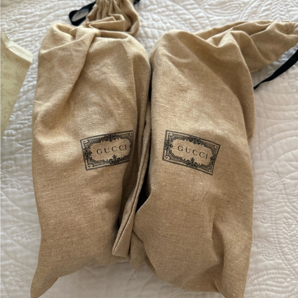 Authentic Gucci Sneakers - image 5